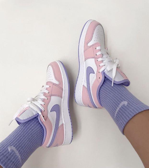 ⁦AIR JORDAN 1 LOW ARCTIC PUNCH⁩ – תמונה ⁦5⁩